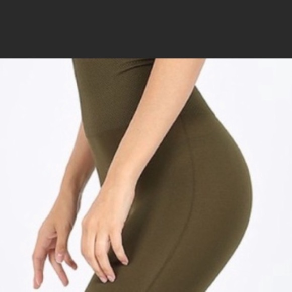 🌸2/$30🌸 NWT Dark Olive Waist Control Leggings Size L/XL - Picture 2 of 3